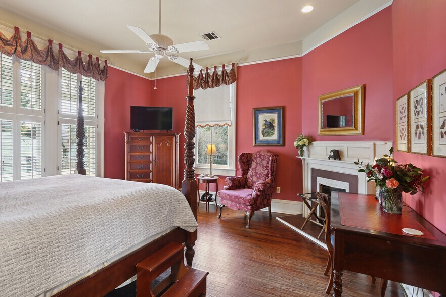 More Photos Of 4117 Perrier St, New Orleans Hotel For Sale