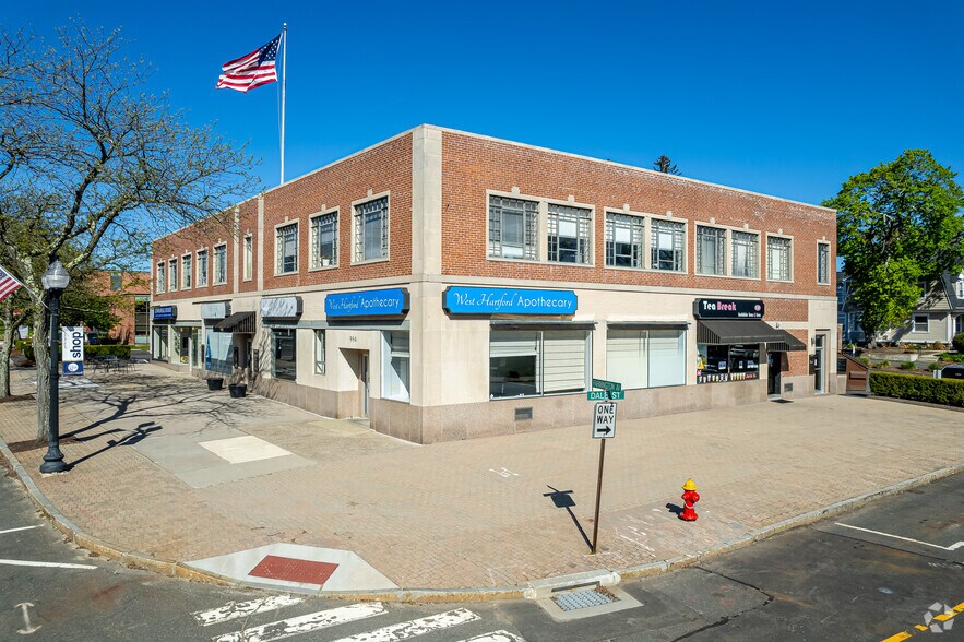 More Photos Of 994-1000 Farmington Ave, West Hartford Storefront Retail Office For Lease