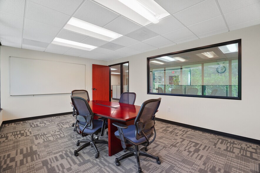 More Photos Of 30423 Canwood St, Agoura Hills Office For Sale