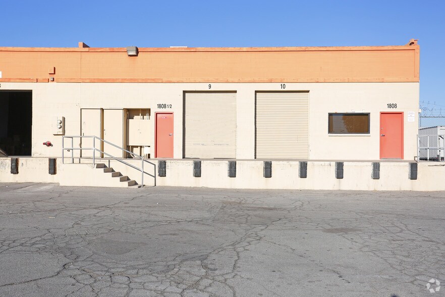 More Photos Of 1808-1816 Industrial Rd, Las Vegas Warehouse For Lease