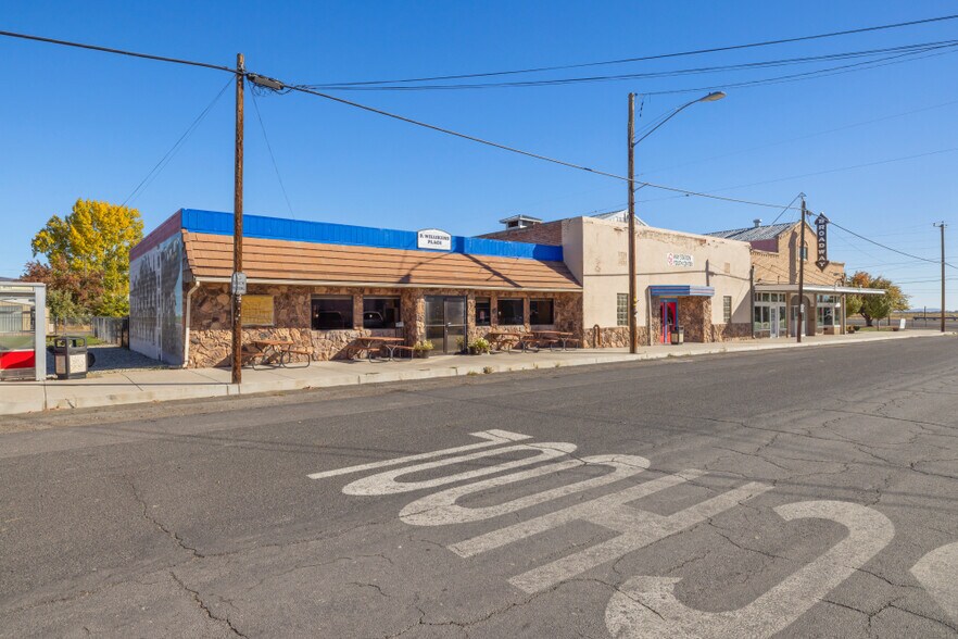 More Photos Of 2126 Broadway st, Malin Sports And Entertainment For Sale