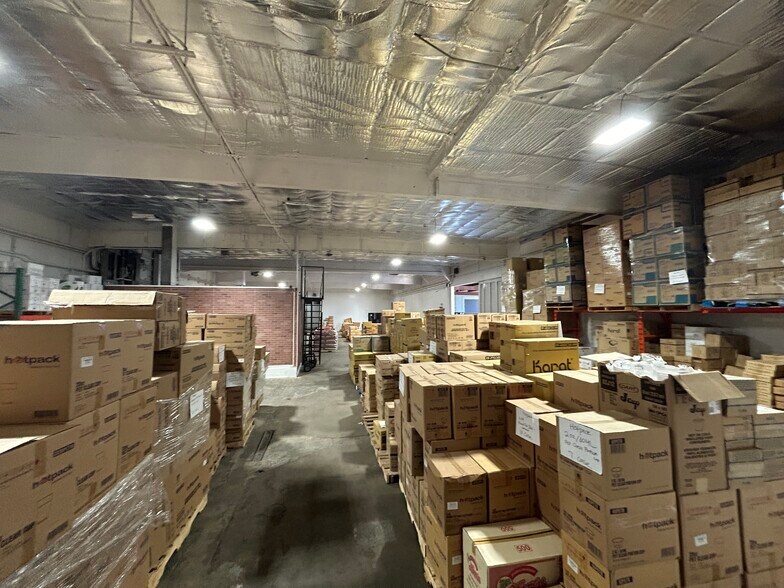 More Photos Of 4239 N 40th Ave, Phoenix Warehouse For Lease