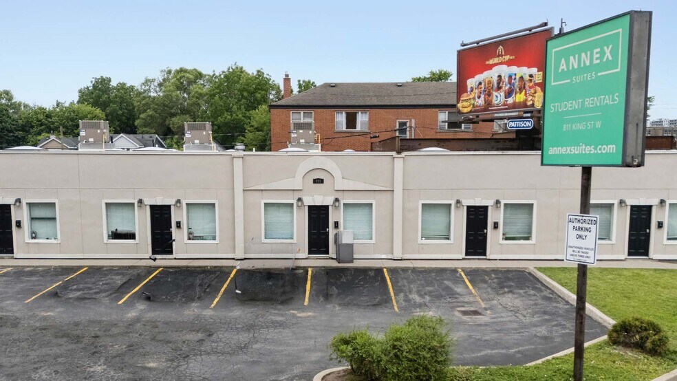 Primary Photo Of 811 King St W, Hamilton Apartments For Sale
