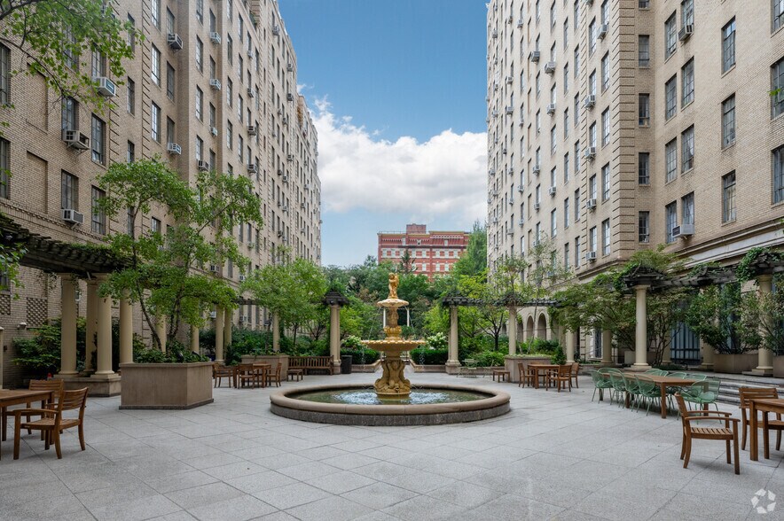 More Photos Of 332-350 W 57th St, New York Apartments For Sale