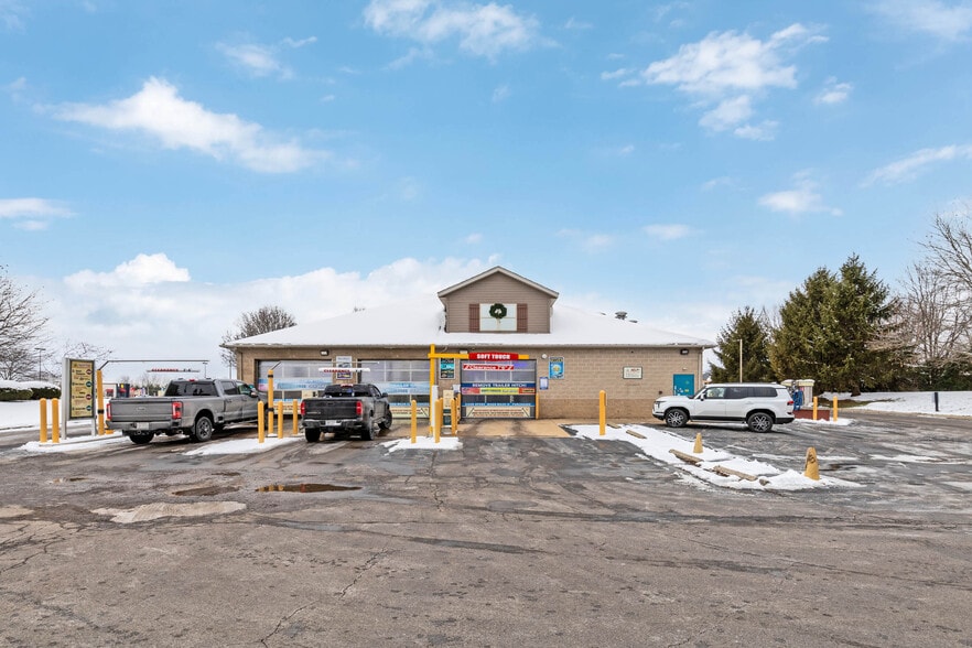 More Photos Of 732 Corylus Dr, Pataskala Carwash For Sale