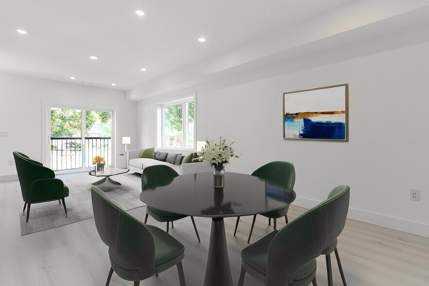 More Photos Of 15 Burrard Rd, Toronto Apartments For Sale