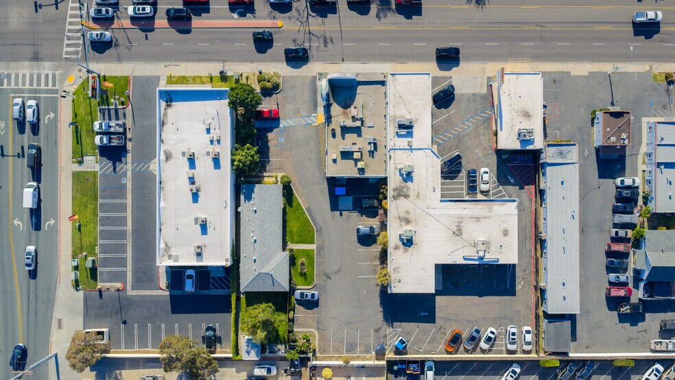 More Photos Of 1085-1093 3rd Ave, Chula Vis, Chula Vista Freestanding For Sale