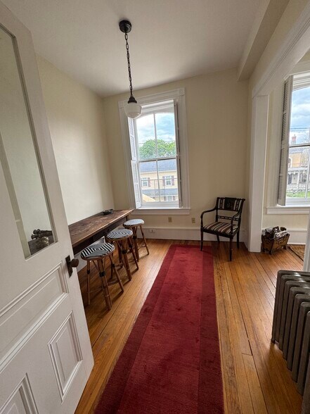 More Photos Of 17 Bridge St, Frenchtown Storefront Retail Office For Lease