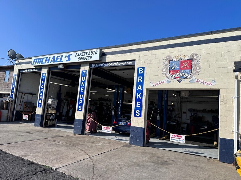 More Photos Of 51 W Sylvania Ave, Neptune City Auto Dealership For Lease
