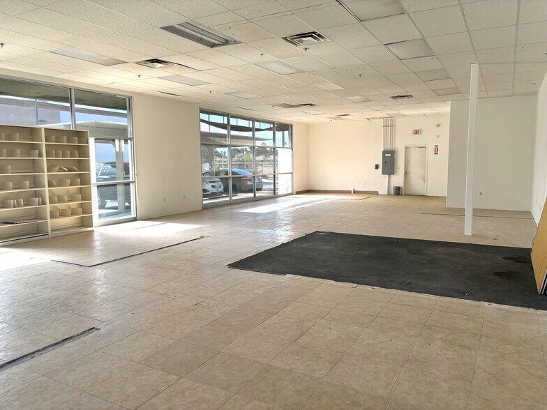 More Photos Of 79740-79900 Hwy 111 Hwy, La Quinta Unknown For Lease