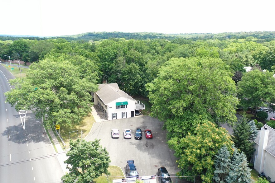 More Photos Of 584 State Rt 17, Ridgewood Office Residential For Lease