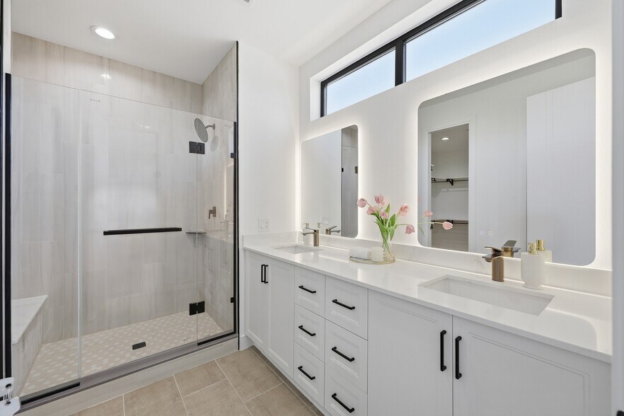 More Photos Of 2631 Kirby st, Dallas Multifamily For Sale