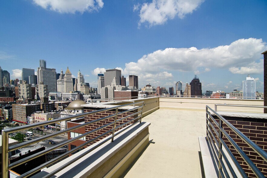 More Photos Of 61 Chrystie St, New York Shelter For Sale