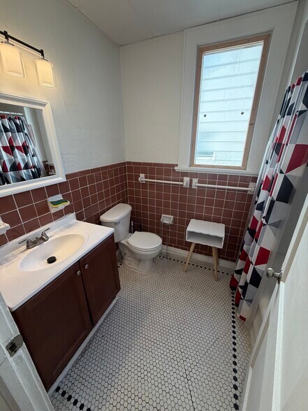 More Photos Of 105 NE 16th Ter, Fort Lauderdale Apartments For Sale