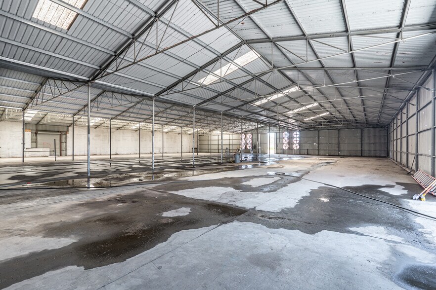 More Photos Of 35650 Hidden Springs Rd, Hemet Warehouse For Lease