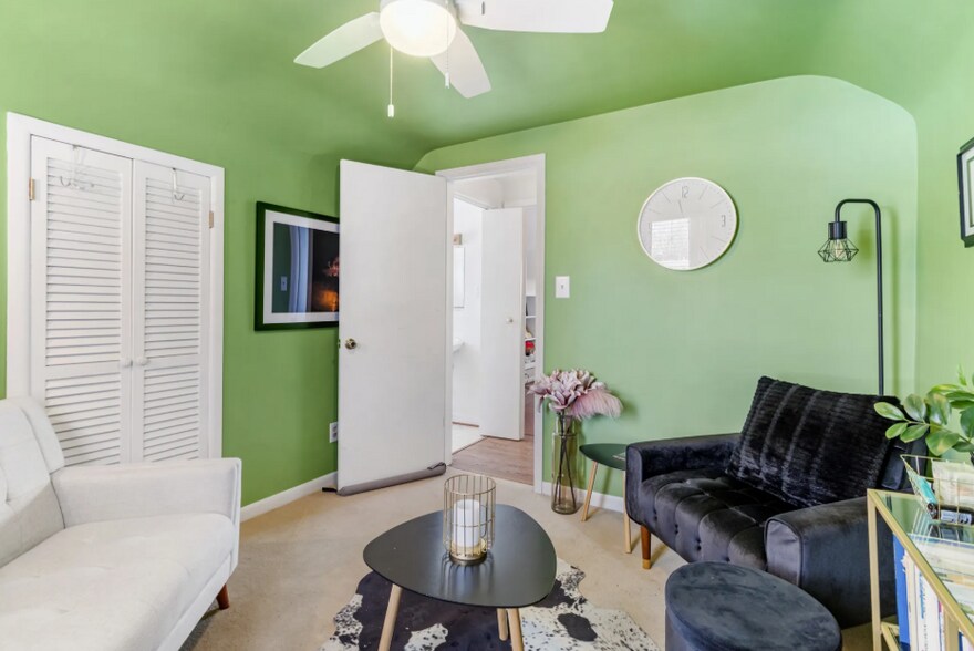 More Photos Of 3101 Rochester Rd, Royal Oak Office For Sale