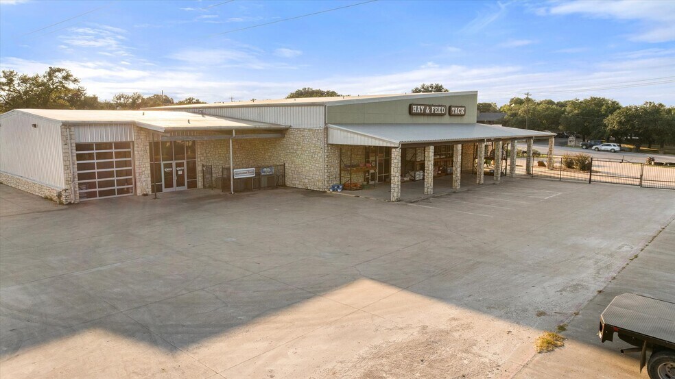 More Photos Of 2521 E US Highway 377, Granbury Freestanding For Sale