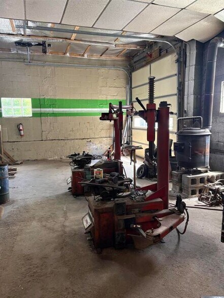 More Photos Of 79 State St, Heuvelton Auto Repair For Sale