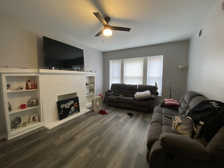 More Photos Of 245 N Mason Ave, Chicago Apartments For Sale
