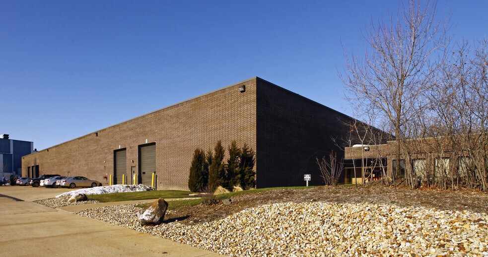Primary Photo Of 5800 Harper Rd, Solon Distribution For Lease