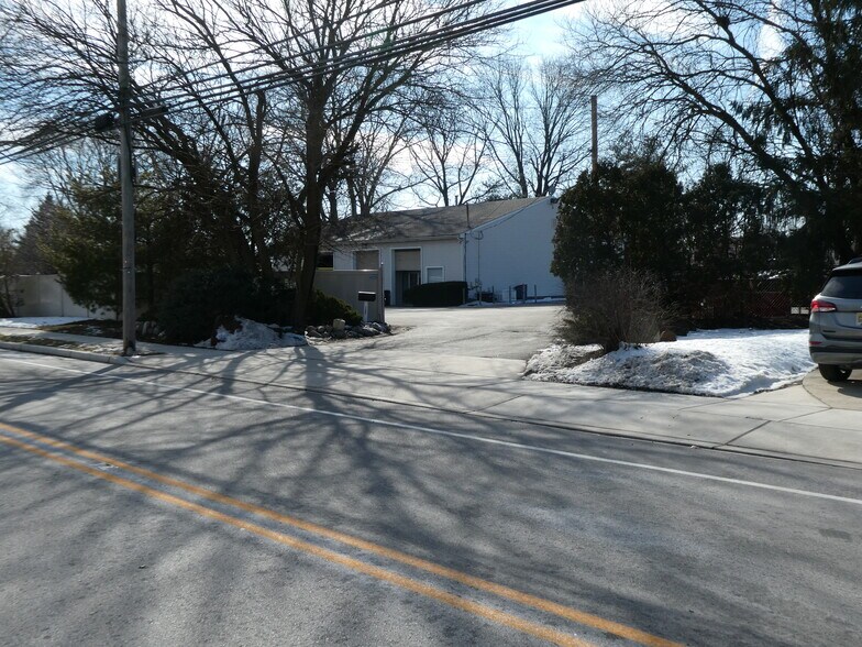 More Photos Of 127 Haddon Ave, Berlin Township Flex For Sale