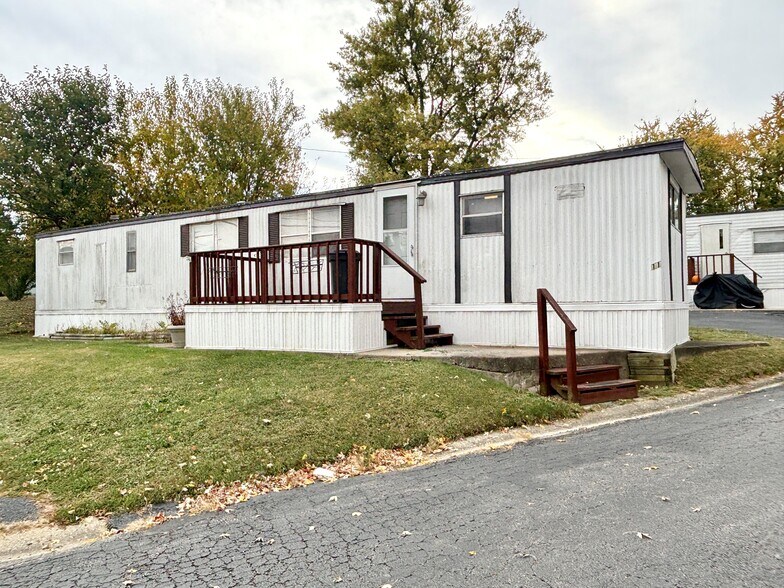 More Photos Of Reagan Drive, Eureka Manufactured Housing Mobile Home Park For Sale