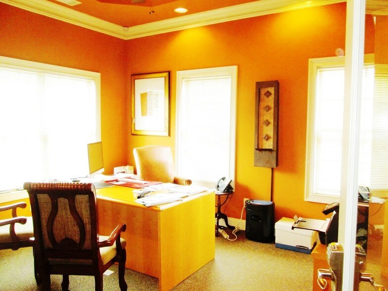 More Photos Of 4485 Tench Rd, Suwanee Office For Sale