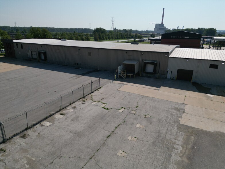 More Photos Of 7501 E Front St, Kansas City Warehouse For Sale