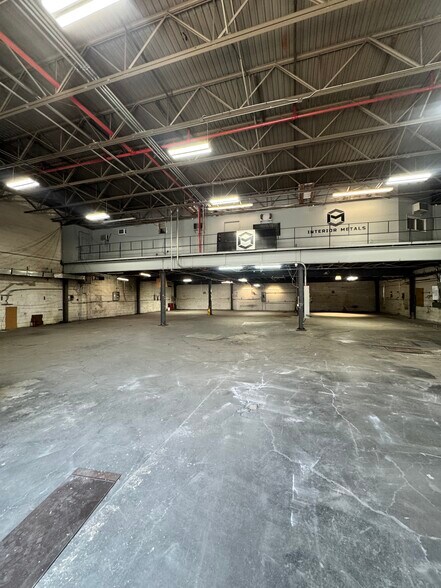 More Photos Of 253 48th St, Brooklyn Manufacturing For Lease