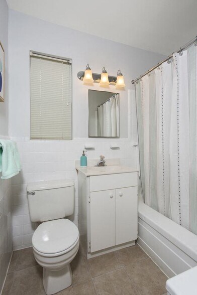 More Photos Of 3301 Chillum Rd, Mount Rainier Apartments For Sale