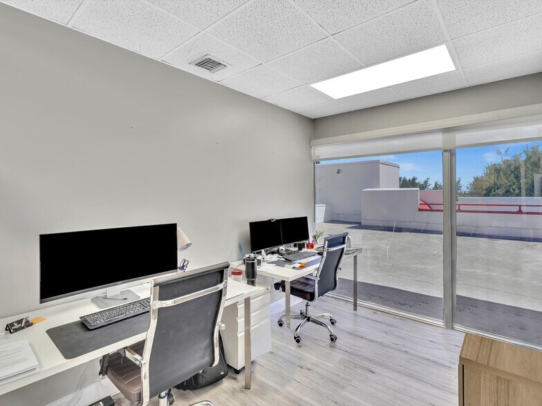 More Photos Of 6175 NW 153rd St, Miami Lakes Medical For Lease