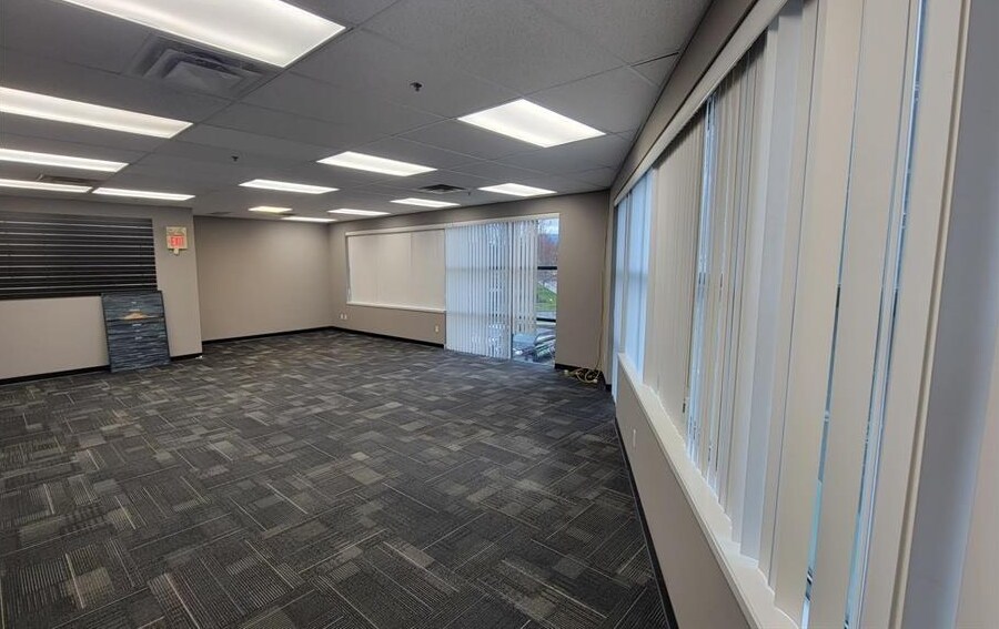 More Photos Of 20285 Stewart Cres, Maple Ridge Warehouse For Lease
