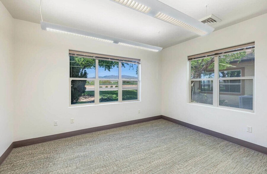 More Photos Of 1880 W Judith Ln, Boise Office For Lease