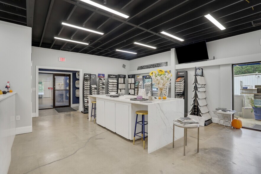 More Photos Of 1385 English St NW, Atlanta Warehouse For Sale