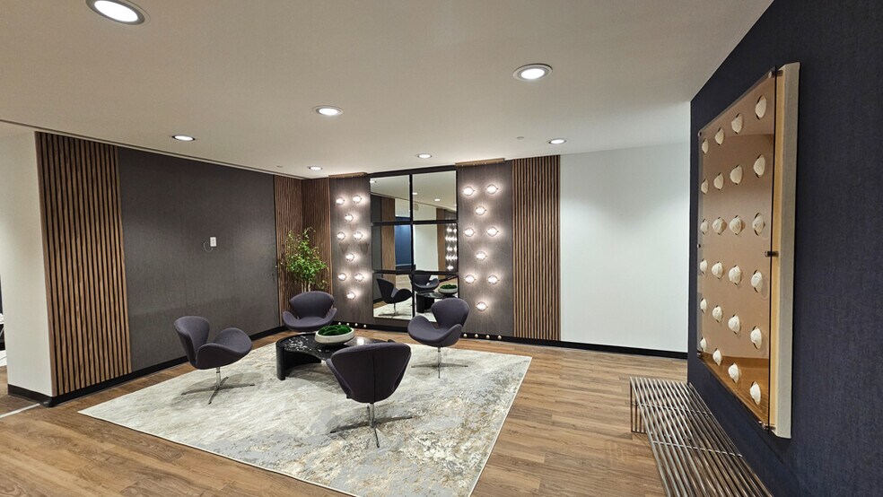 More Photos Of 9555-9595 Springboro Pike, Miamisburg Office For Lease