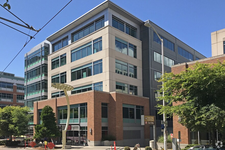 More Photos Of 300-390 Westlake Ave N, Seattle Office For Lease