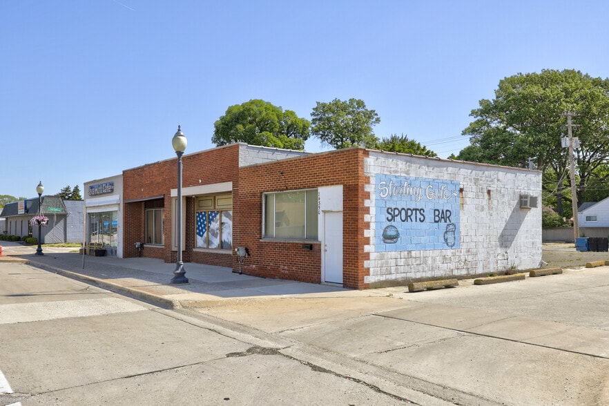 More Photos Of 24354 John R Rd, Hazel Park Flex For Lease