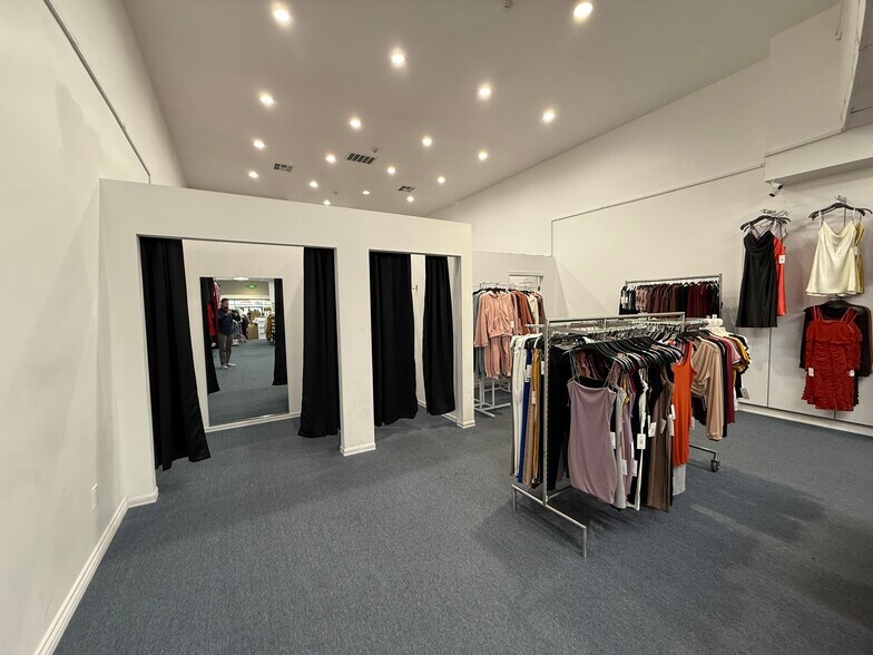 More Photos Of 6524-6534 Pacific Blvd, Huntington Park Storefront Retail Residential For Lease