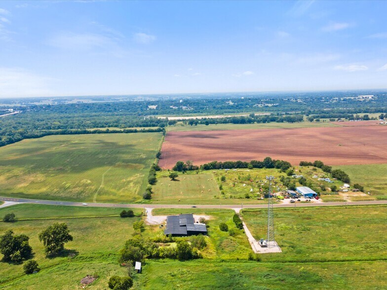 More Photos Of 700 N Main St, Lexington Warehouse For Lease