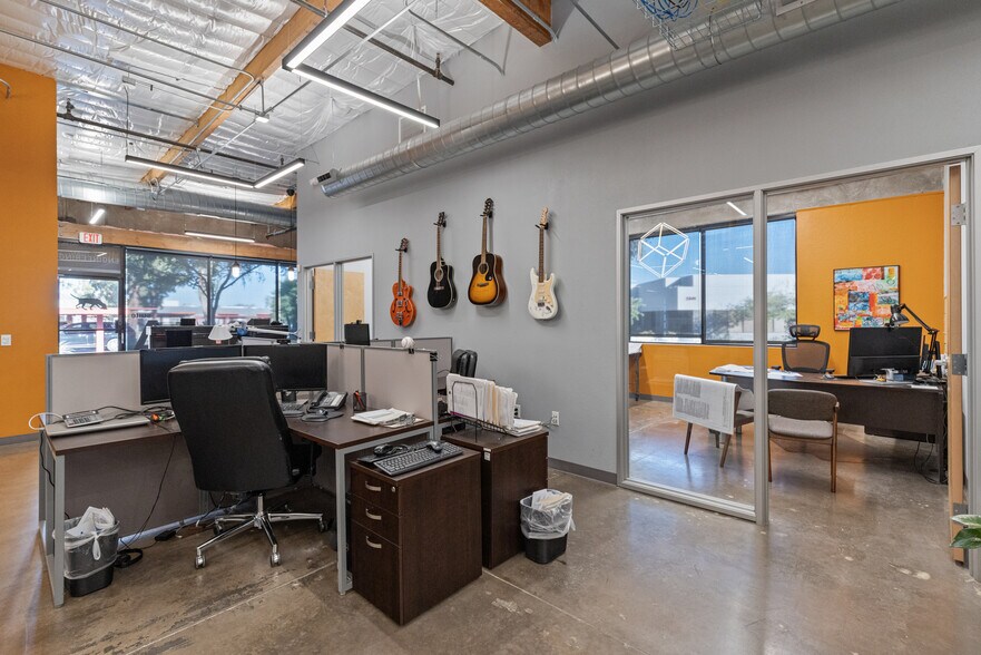More Photos Of 2410 W Royal Palm Rd, Phoenix Light Manufacturing For Sale