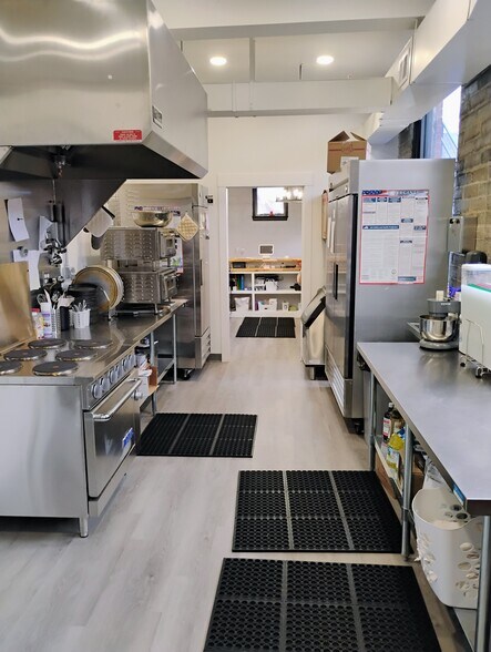 More Photos Of 409 5th St, Lynchburg Storefront Retail Office For Lease