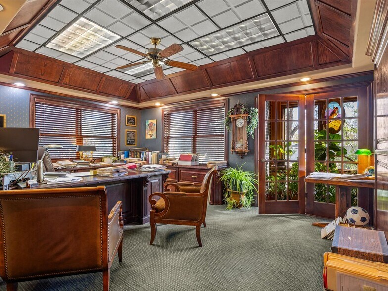 More Photos Of 800 Belford Ave, Grand Junction Office For Sale