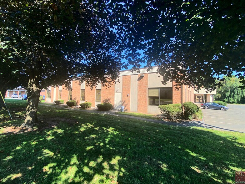 More Photos Of 389 John Downey Dr, New Britain Light Manufacturing For Lease