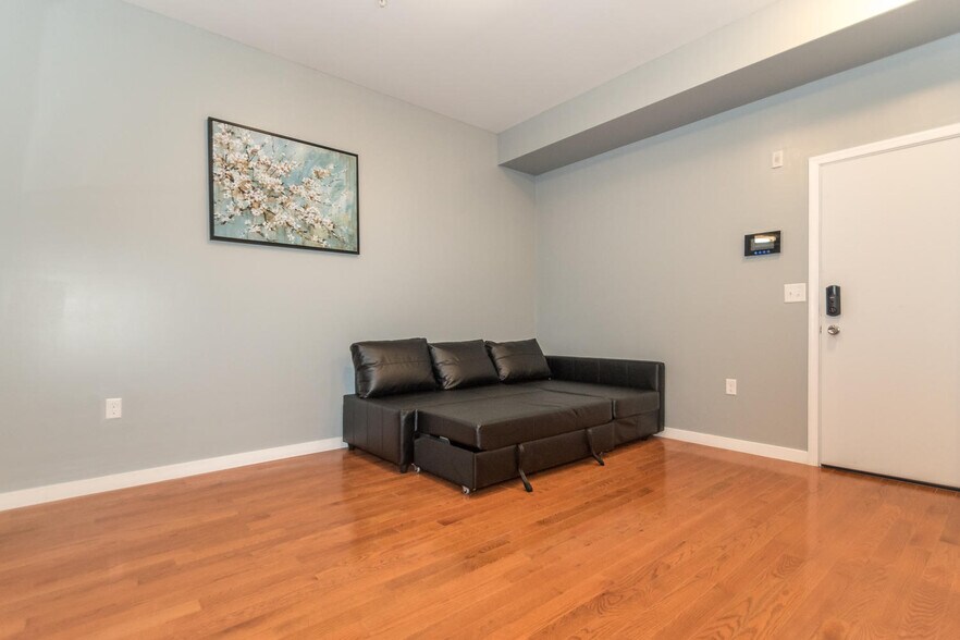 More Photos Of 224-226 N Camac St, Philadelphia Apartments For Sale
