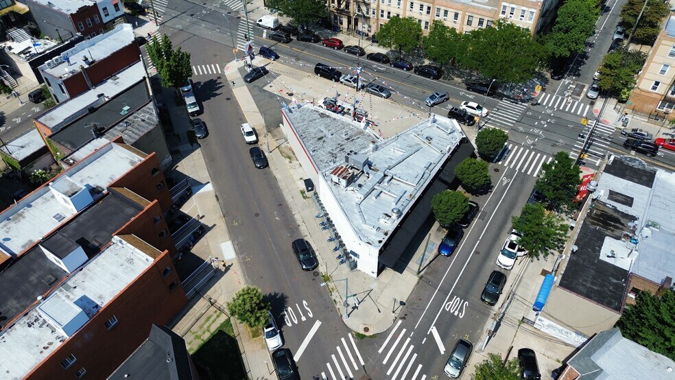 More Photos Of 3102 44th St, Astoria Land For Sale