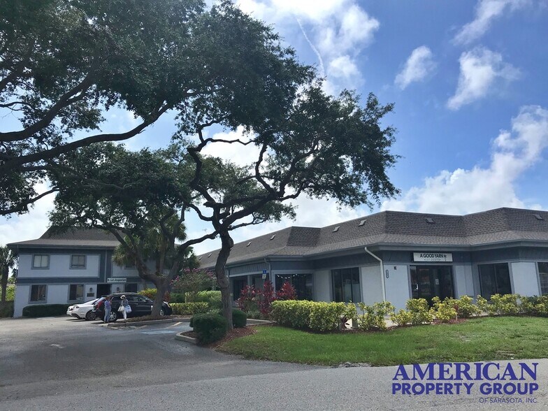 More Photos Of 7222 S Tamiami Trl, Sarasota General Retail For Lease