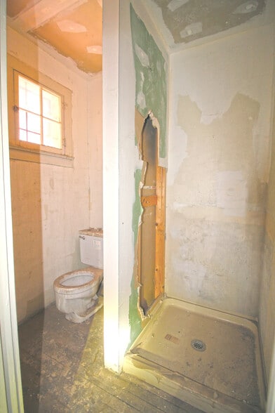 More Photos Of 199 W Main St, Superior Storefront For Sale