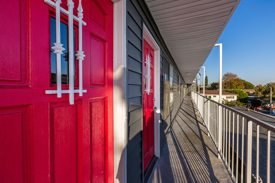 More Photos Of 1135 Raymond Ave, Long Beach Apartments For Sale