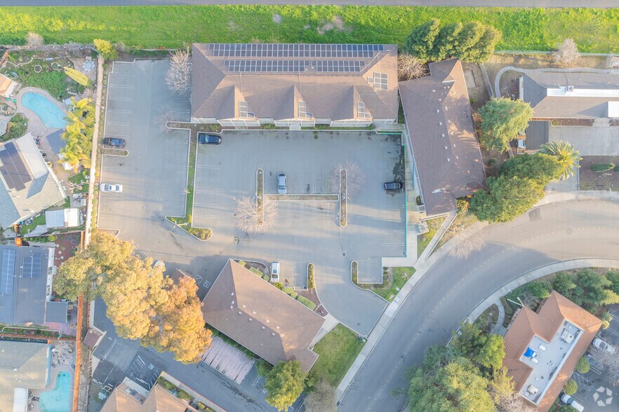 More Photos Of 3731 Sunset Ln, Antioch Unknown For Lease