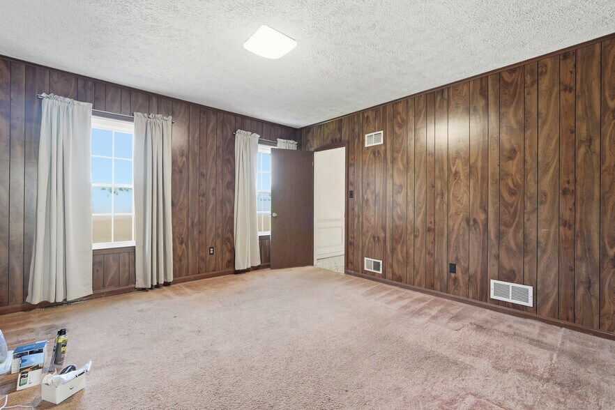 More Photos Of 15901 Old Columbia Pike, Burtonsville Land For Sale